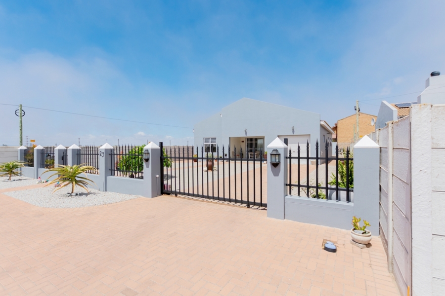3 Bedroom Property for Sale in Laaiplek Western Cape